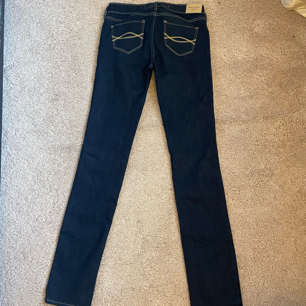 Abercrombie women’s jeans